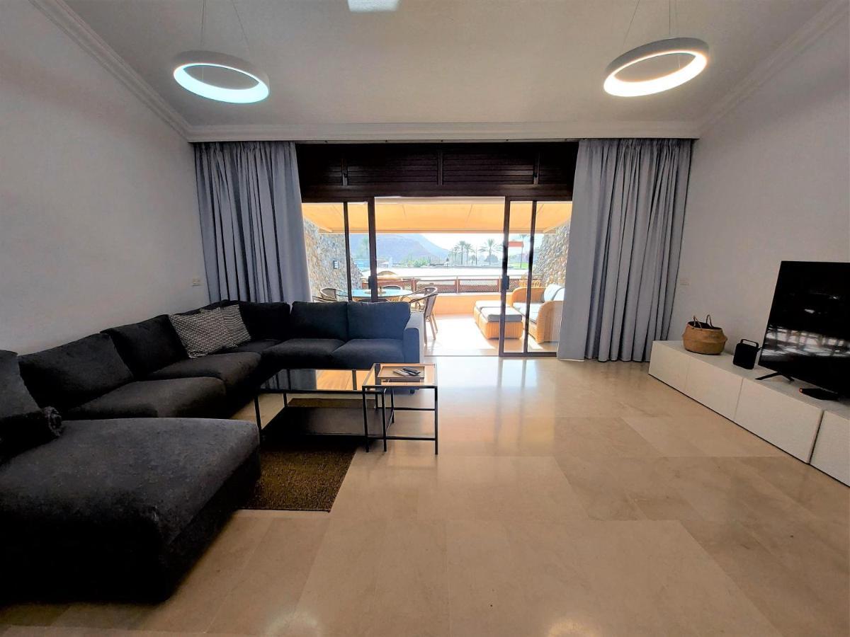 Villa Happiness - Luxury Chalet With Sea View Лас Палмас де Гран Канария Екстериор снимка